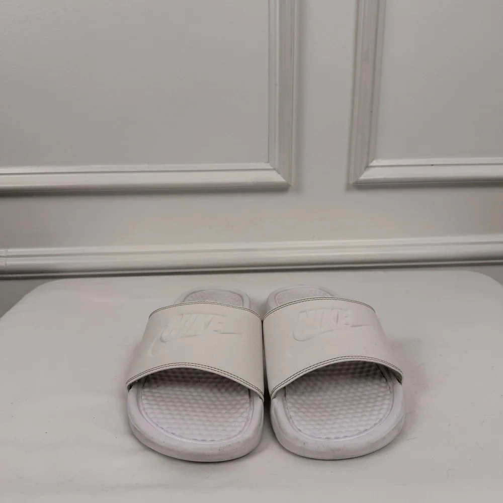 Nike Benassi‎ JDI Slides Mens 8 White Athletic Sandals 343881-115